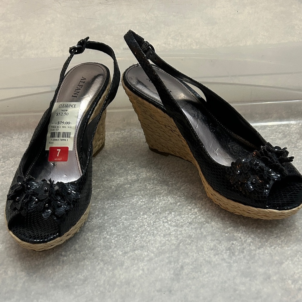 Alfani Black and Tan Wedge Espadrille Sandals